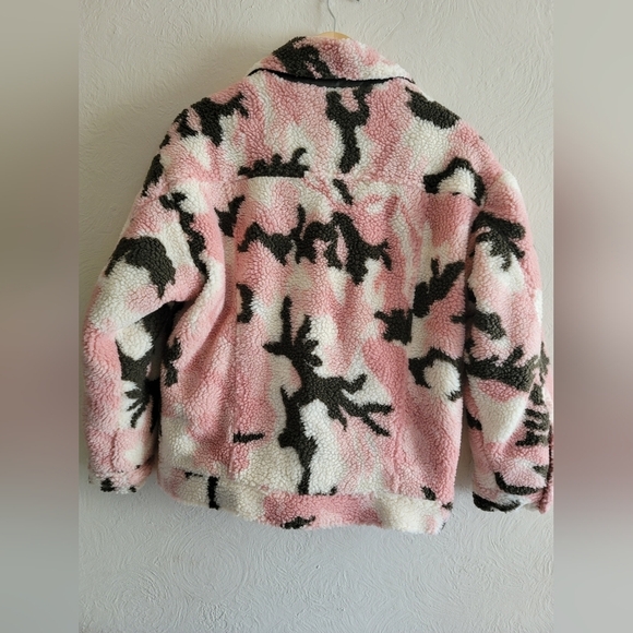 Apparis, Teresa Camo Faux Shearling Jacket, Pink/Brown/Cream, Size Small - Picture 4 of 14